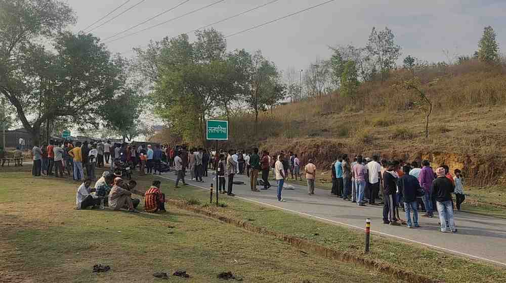 "गोमिया में मौत का ट्रैक्टर: एक ही वाहन, दो हादसे और तीन लाशें; सड़क पर उतरा जनसैलाब"